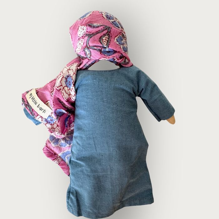 MARYAM Hijabi doll (mini)